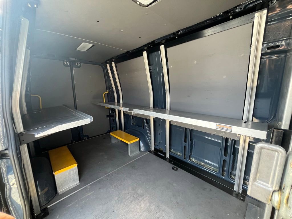 Used 2018 Mercedes-Benz Sprinter 2500 image 6