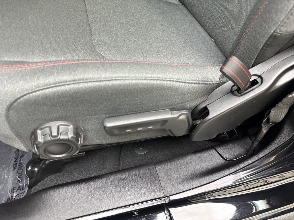 Used 2024 Jeep Gladiator Rubicon w/ Technology Group AWD/4WD image 32