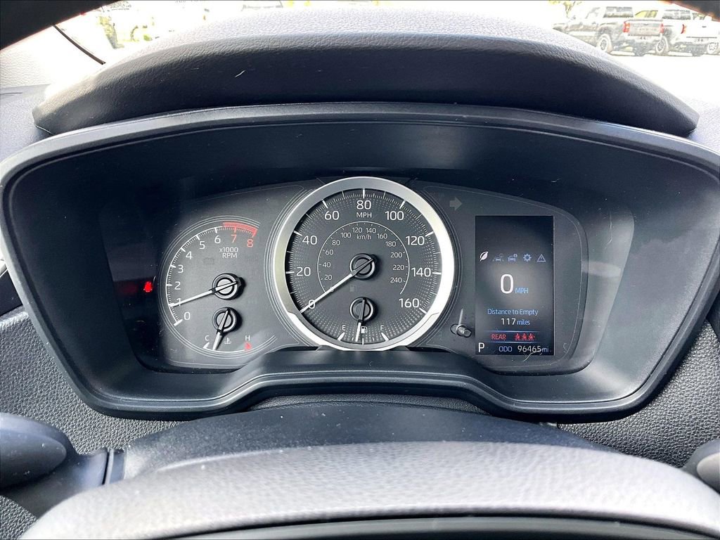 Used 2020 Toyota Corolla LE FWD image 25