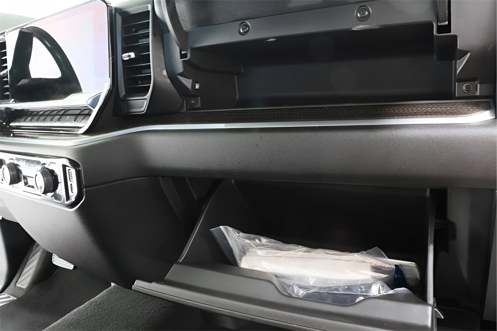 Used 2022 Chevrolet Silverado 1500 LT image 28