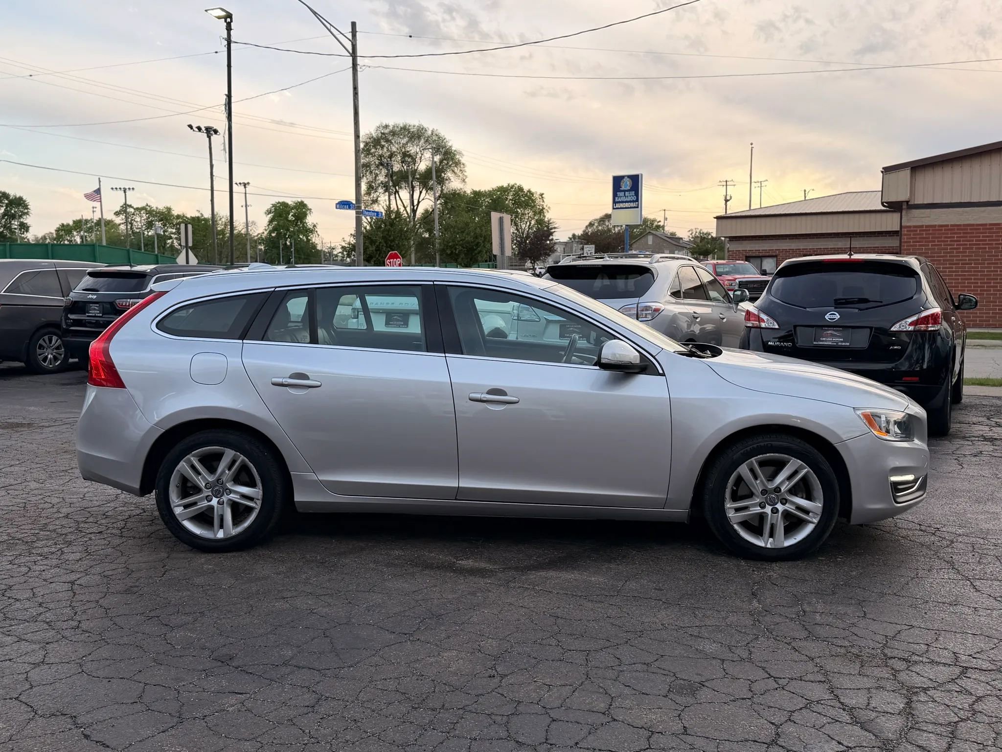 Used 2015 Volvo V60 T5 Platinum AWD/4WD image 18