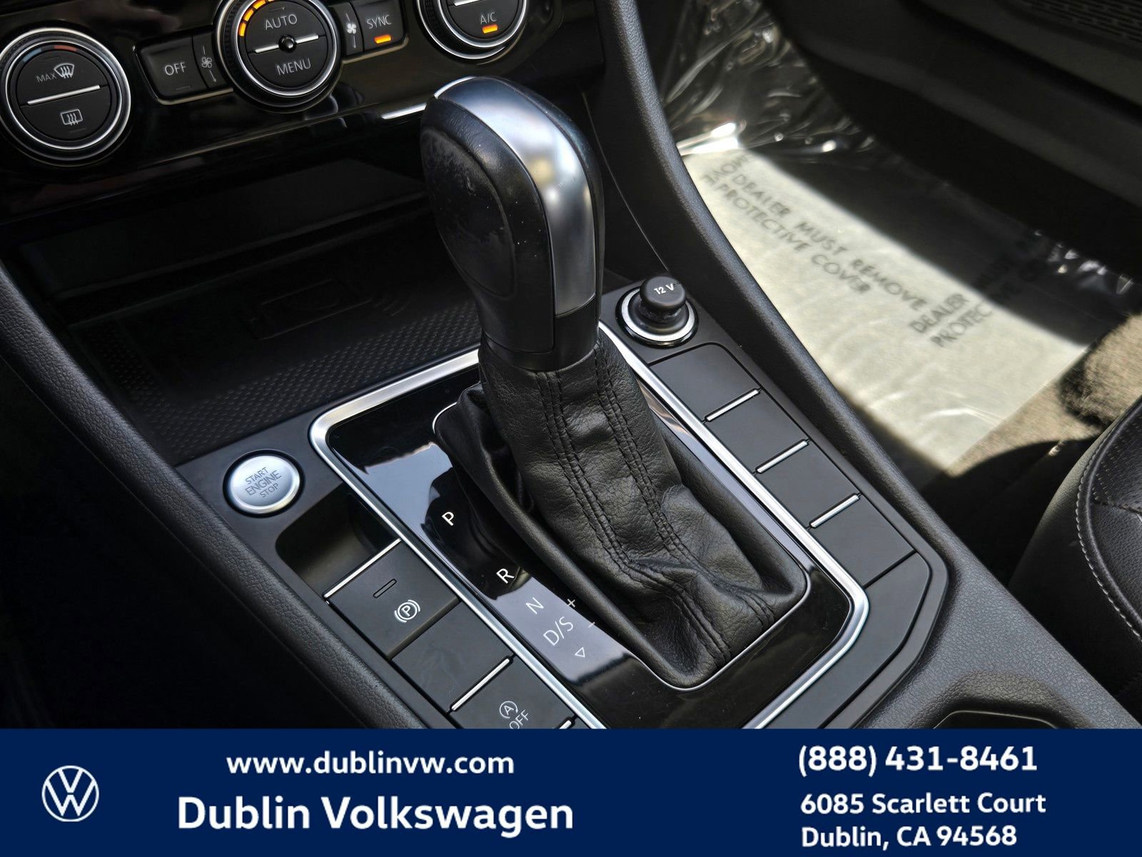 Used 2020 Volkswagen Jetta SEL Premium FWD image 18