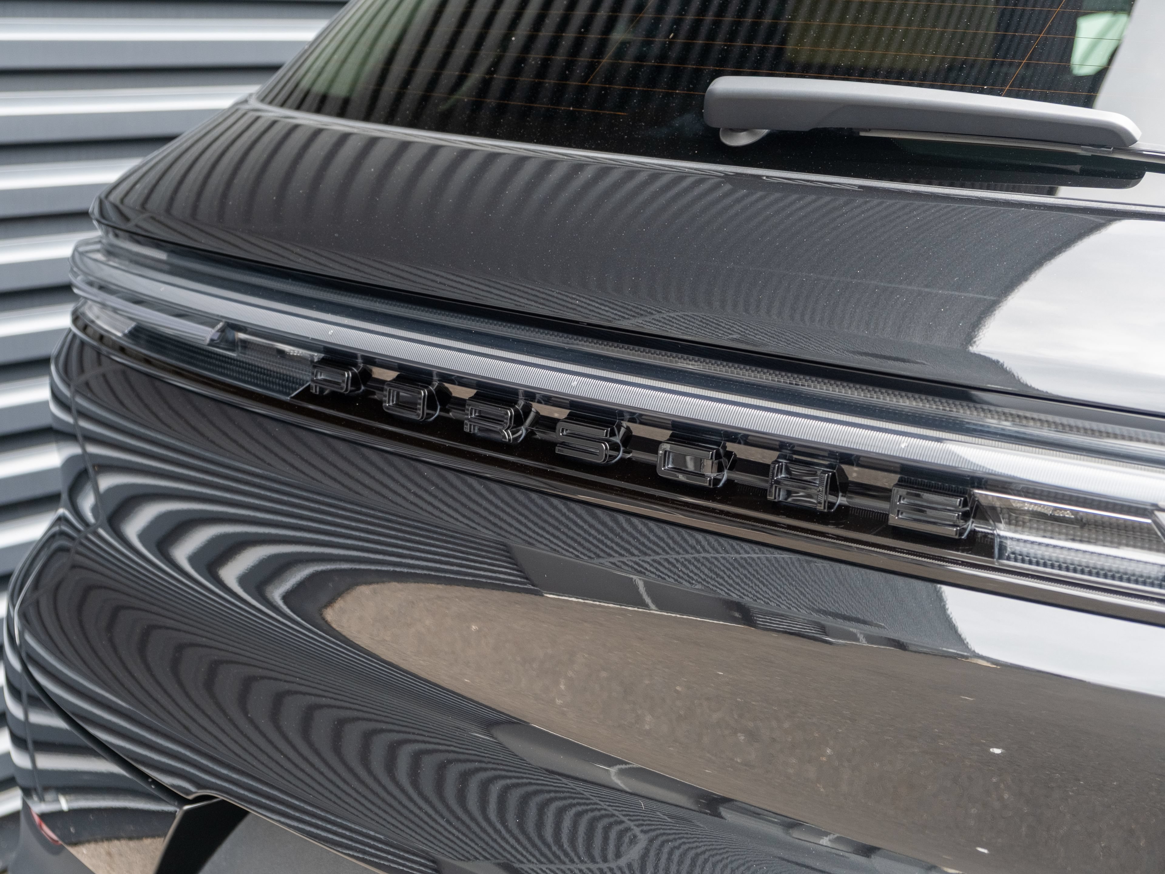 Certified 2024 Porsche Cayenne AWD/4WD image 21