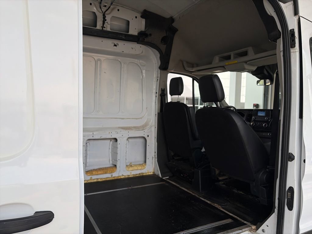 Certified 2020 Ford Transit 250 148 High Roof Extended image 26