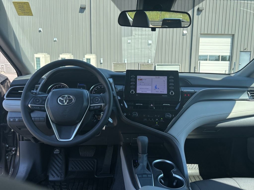 Used 2024 Toyota Camry LE FWD image 25