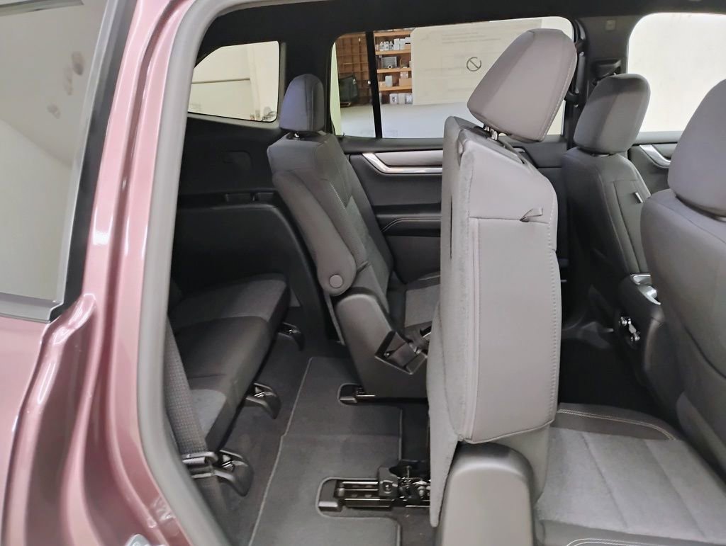 New 2026 GMC Acadia Elevation image 12