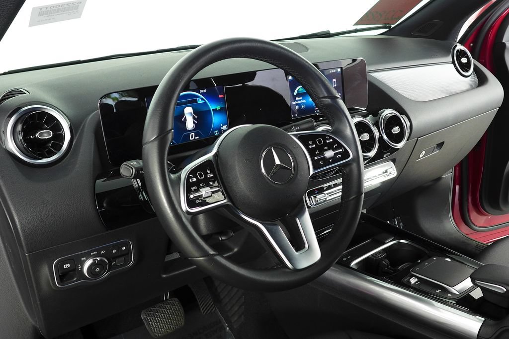 Used 2021 Mercedes-Benz GLA 250 4MATIC image 25