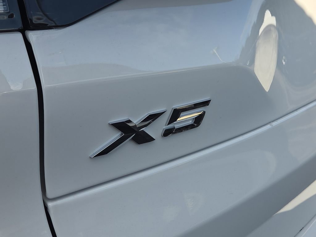 New 2026 BMW X5 xDrive40i w/ M Sport Package image 5