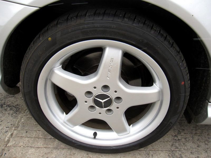 Used 2004 Mercedes-Benz CLK 500 Cabriolet image 31