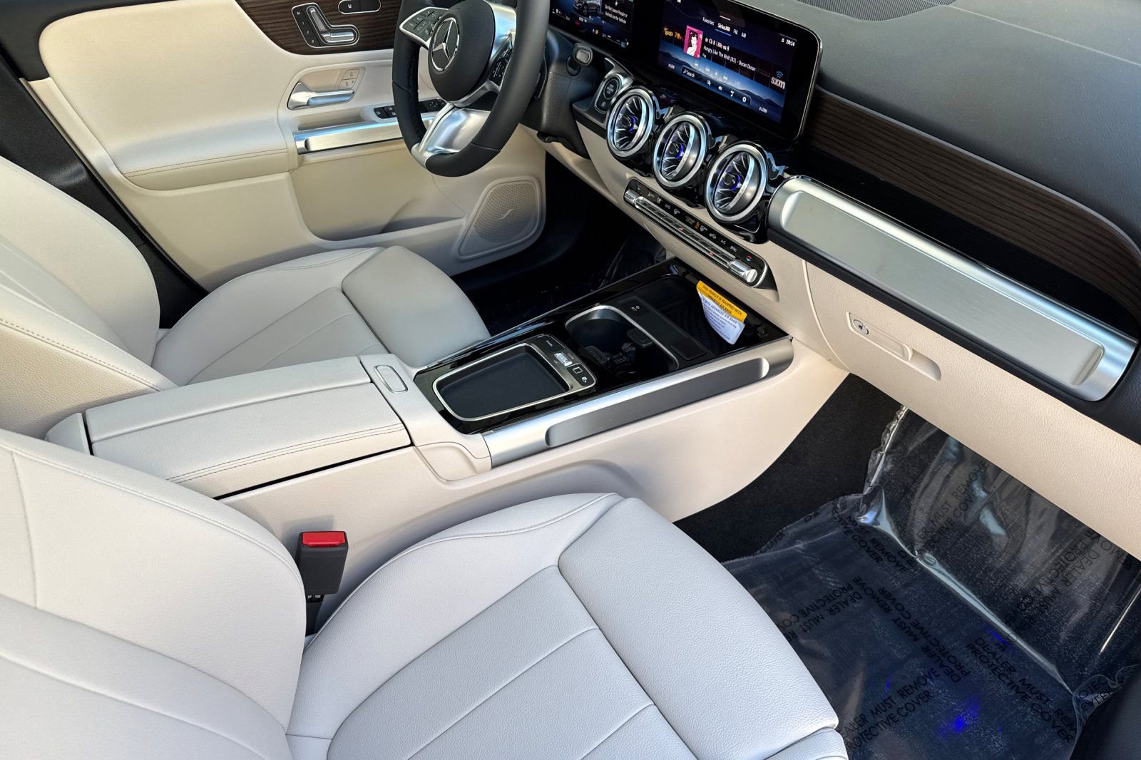 New 2026 Mercedes-Benz GLB 250 image 11