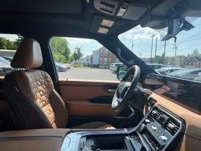 New 2025 Nissan Armada Platinum Reserve image 9