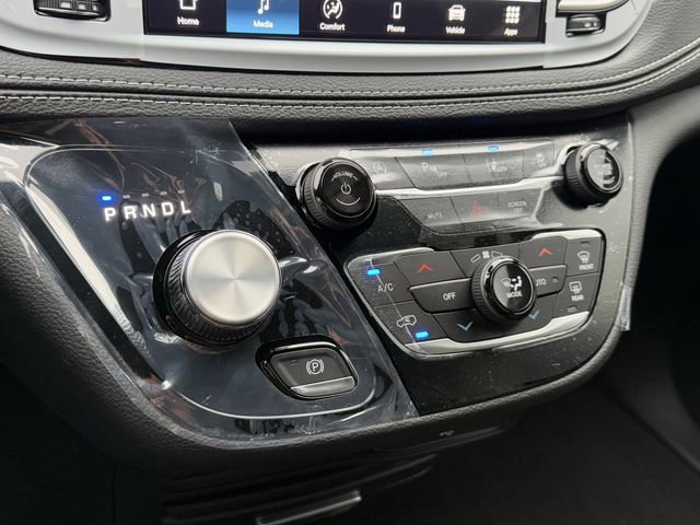 New 2026 Chrysler Pacifica Select w/ S Appearance Package image 23