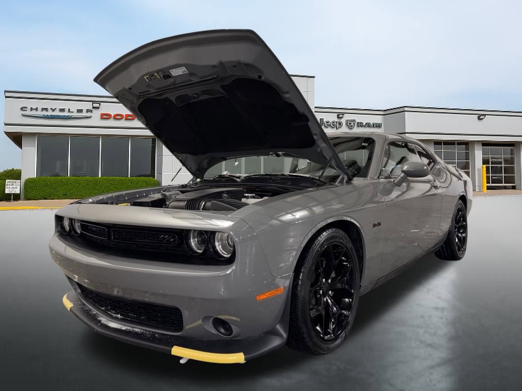 Used 2023 Dodge Challenger R/T w/ Blacktop Package image 17