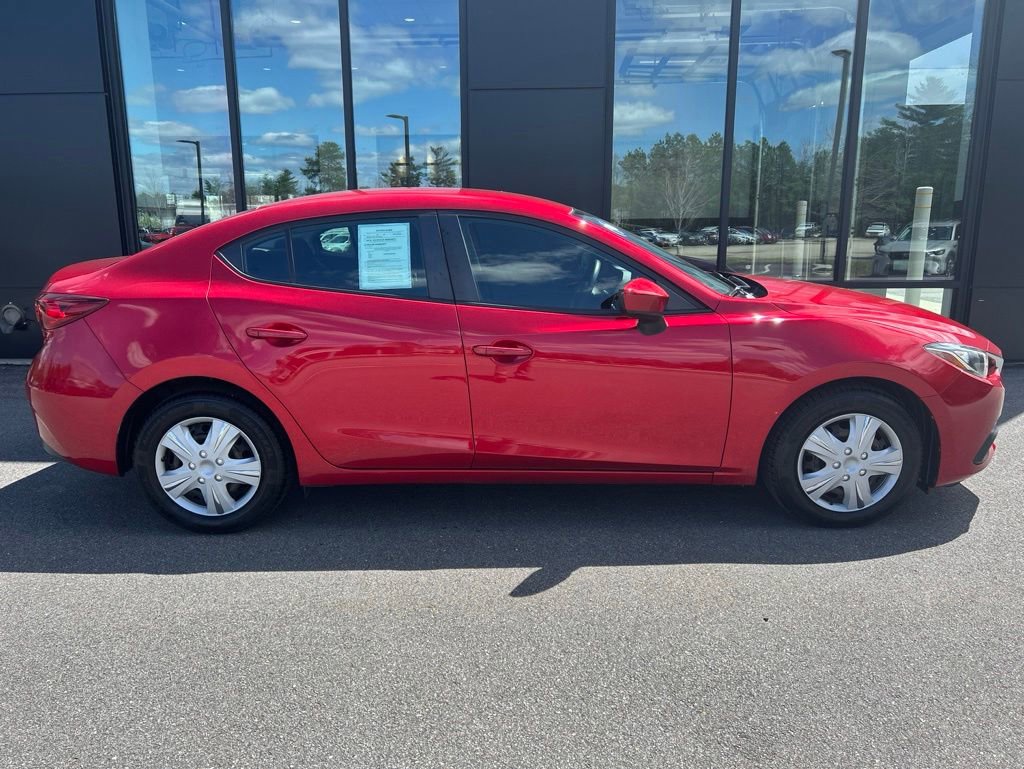 Used 2016 MAZDA MAZDA3 i Sport FWD image 2