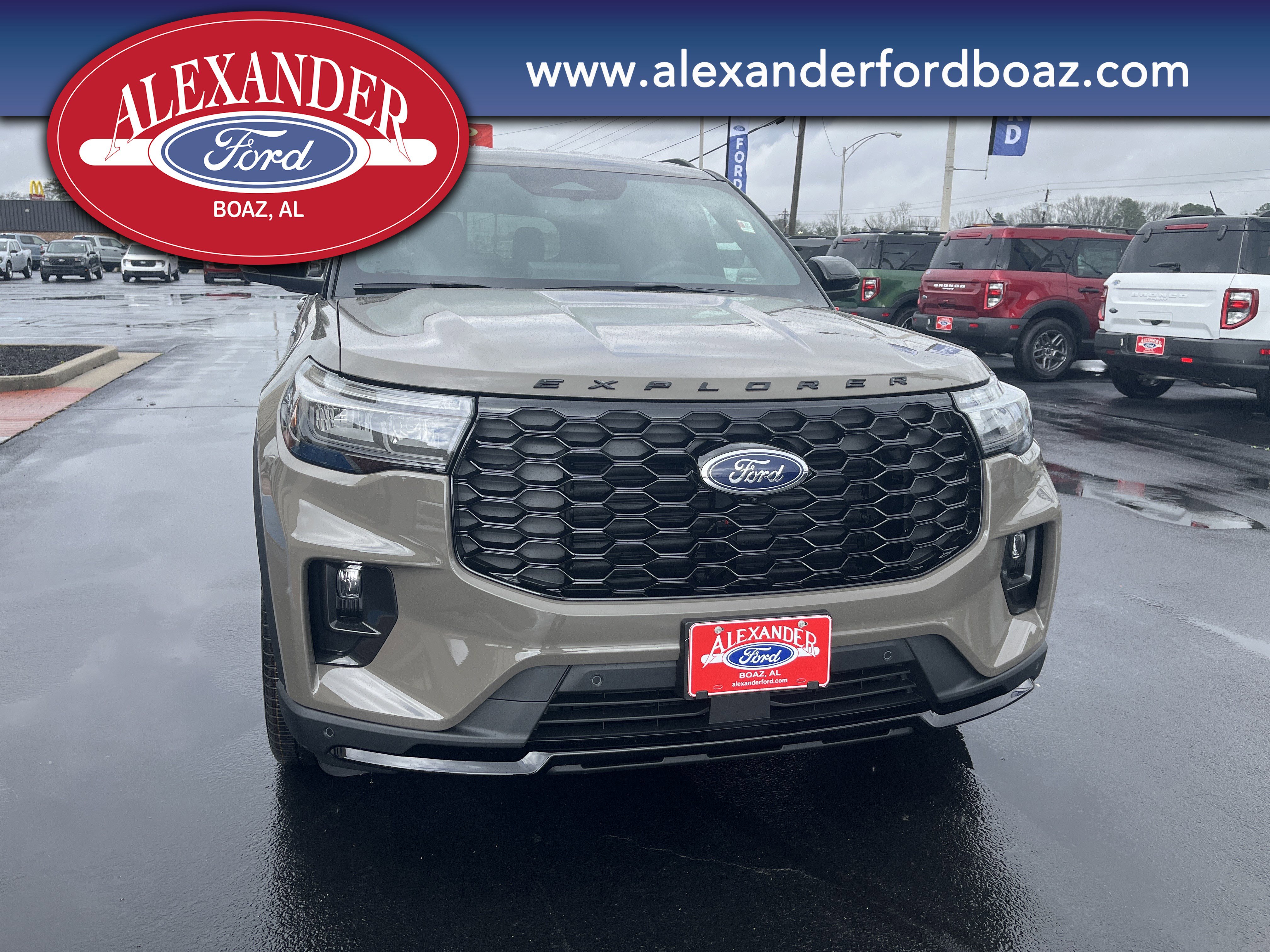 New 2026 Ford Explorer ST-Line w/ ST-Line Street Pack image 5