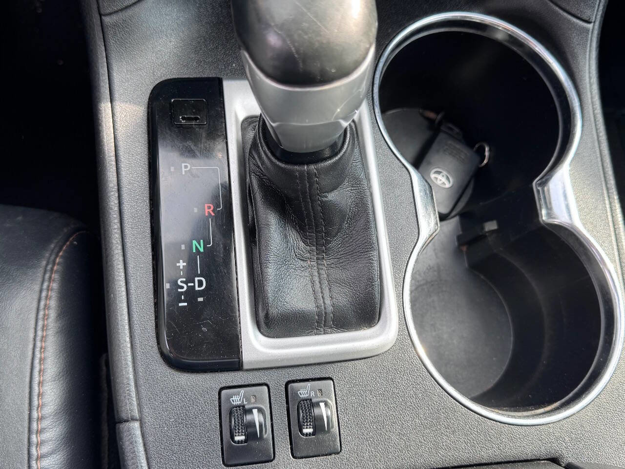 Used 2017 Toyota Highlander XLE image 23