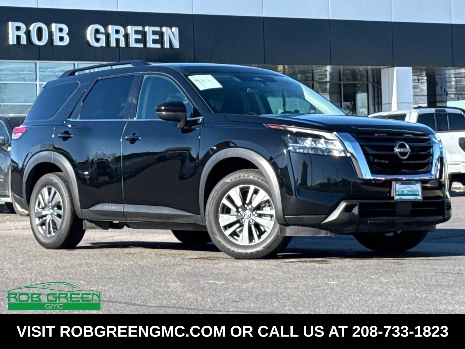 Used 2022 Nissan Pathfinder SV