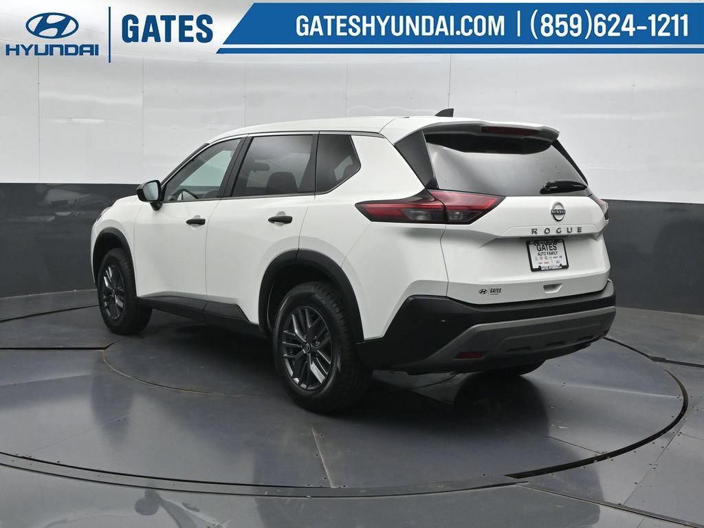 Used 2023 Nissan Rogue S FWD image 8