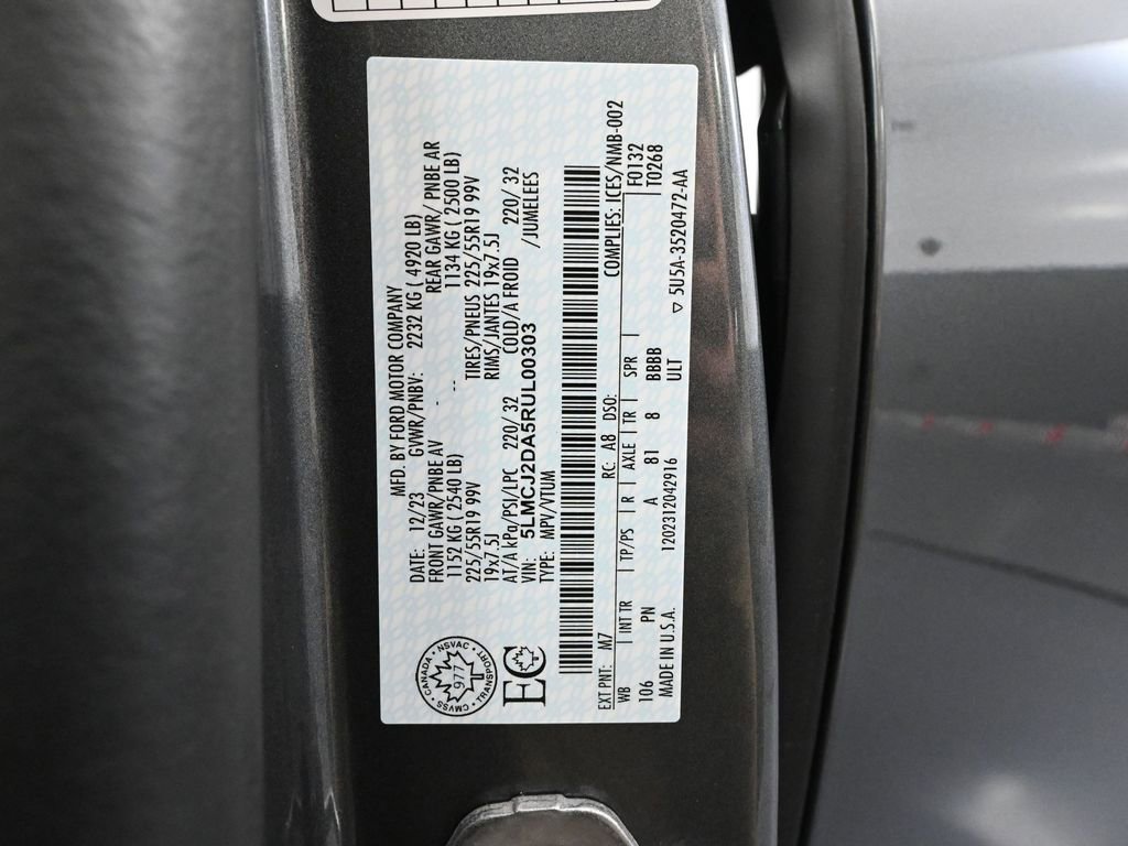 Used 2024 Lincoln Corsair Reserve w/ Towing Package image 51