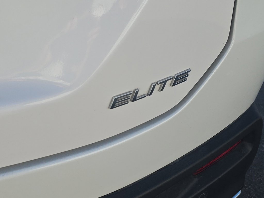Certified 2025 Honda Pilot Elite image 8