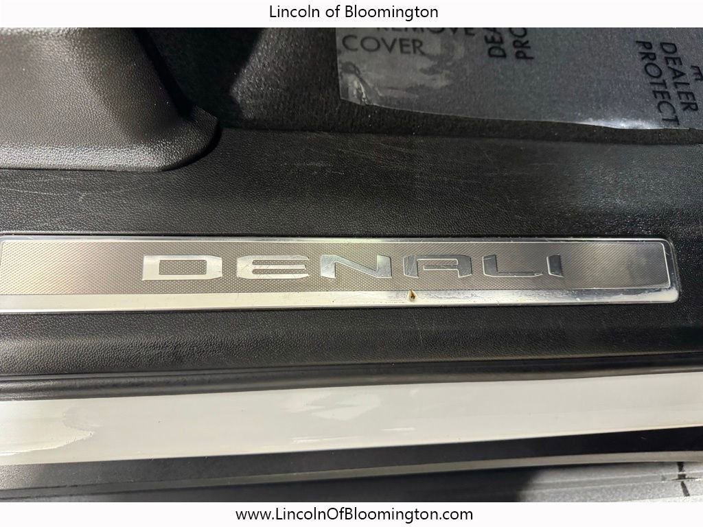 Used 2024 GMC Yukon Denali AWD/4WD image 21