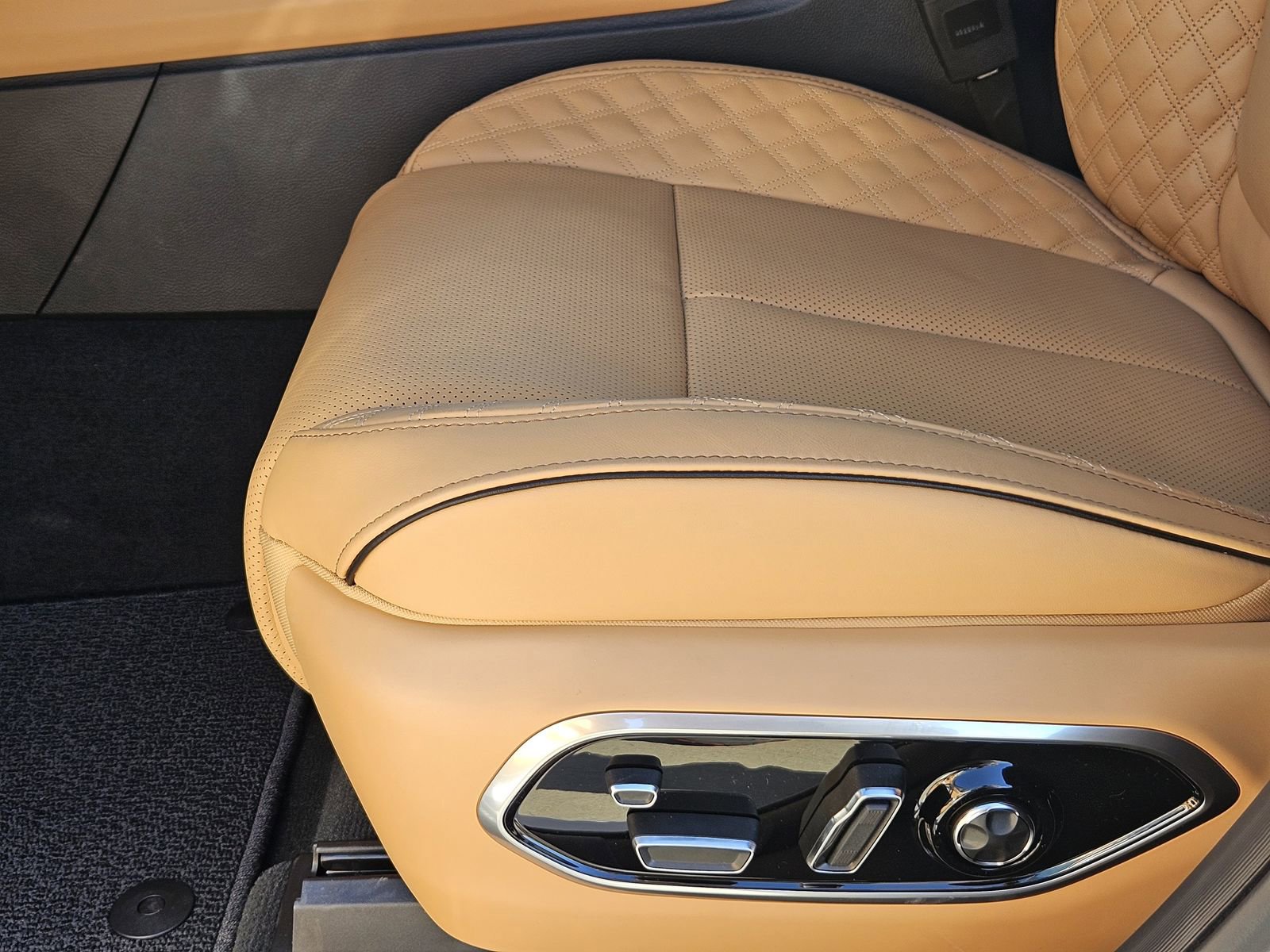 New 2026 Jeep Grand Cherokee L Summit image 25