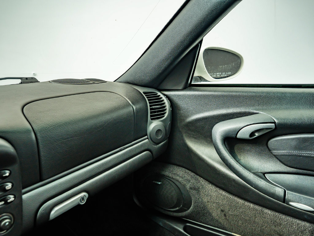 Used 2003 Porsche 911 Carrera RWD image 38