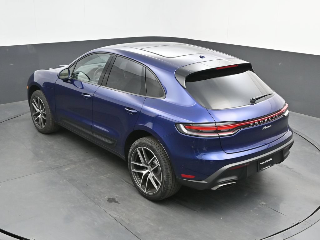 Certified 2026 Porsche Macan AWD/4WD image 28