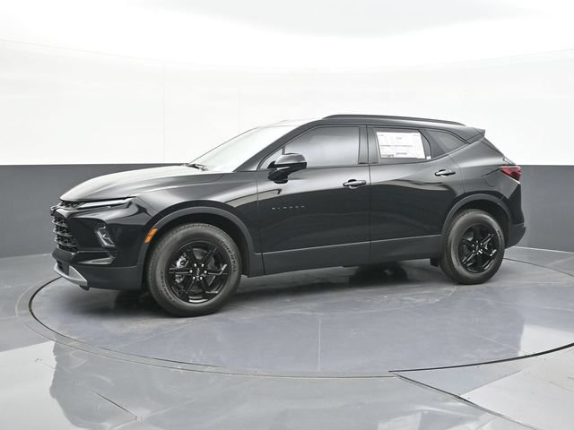 New 2026 Chevrolet Blazer LT w/ Midnight/Sport Edition FWD image 5
