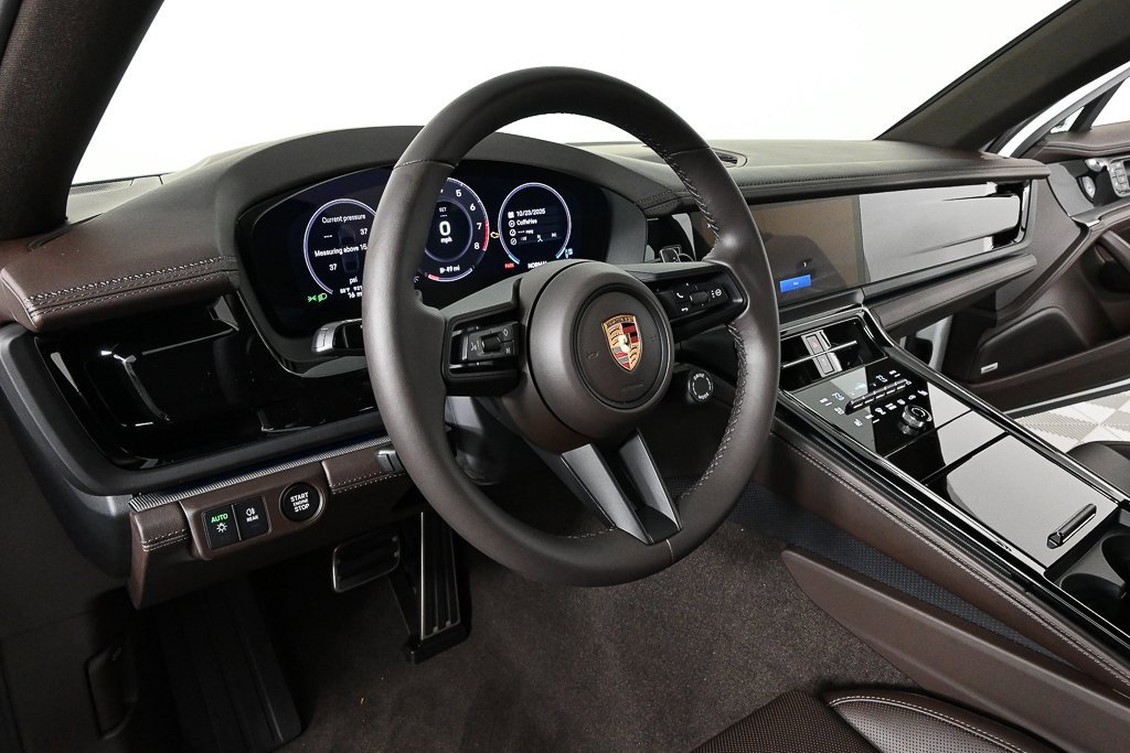 New 2026 Porsche Panamera image 4