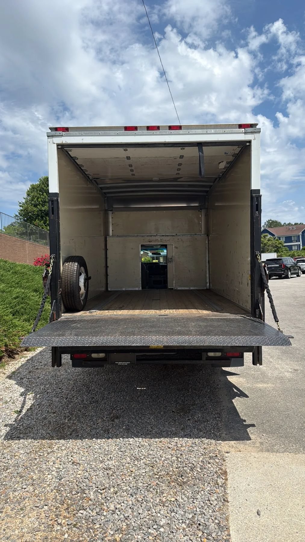 Used 2011 Ford E-450 and Econoline 450 Super Duty RWD image 13