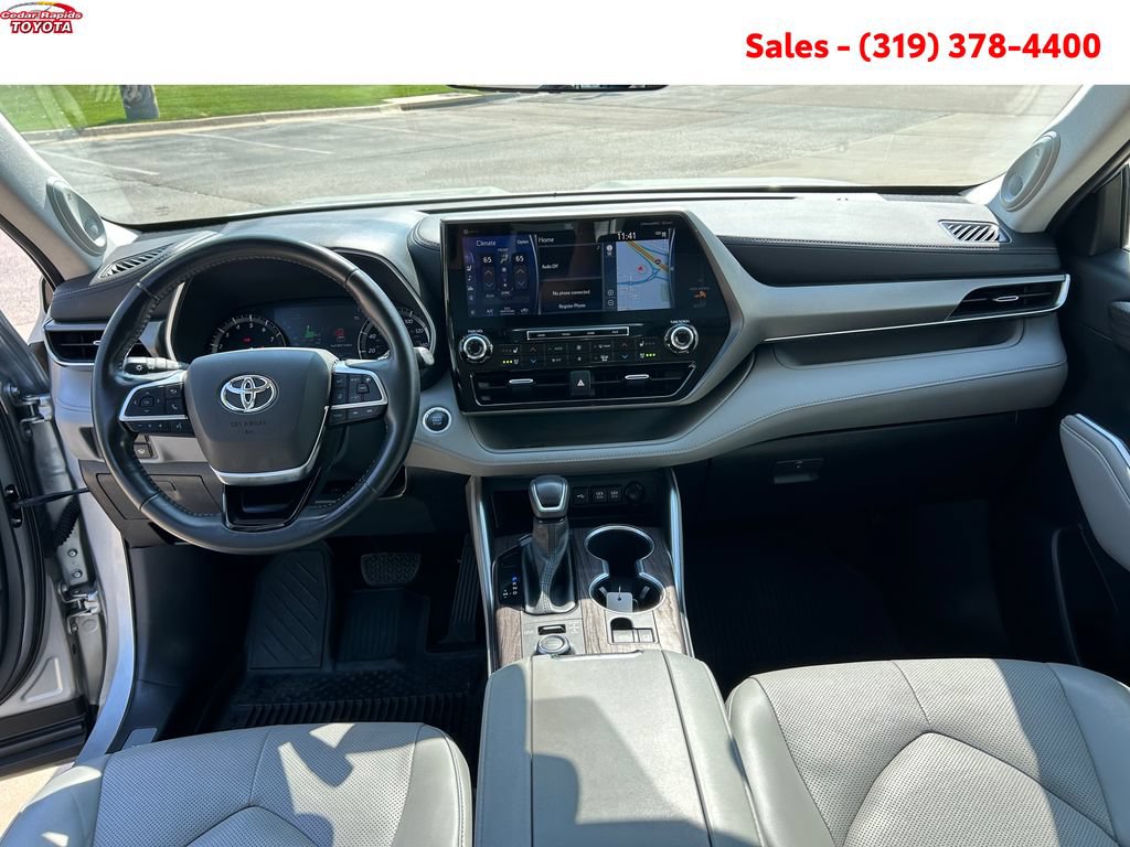 Certified 2021 Toyota Highlander Limited AWD/4WD image 14