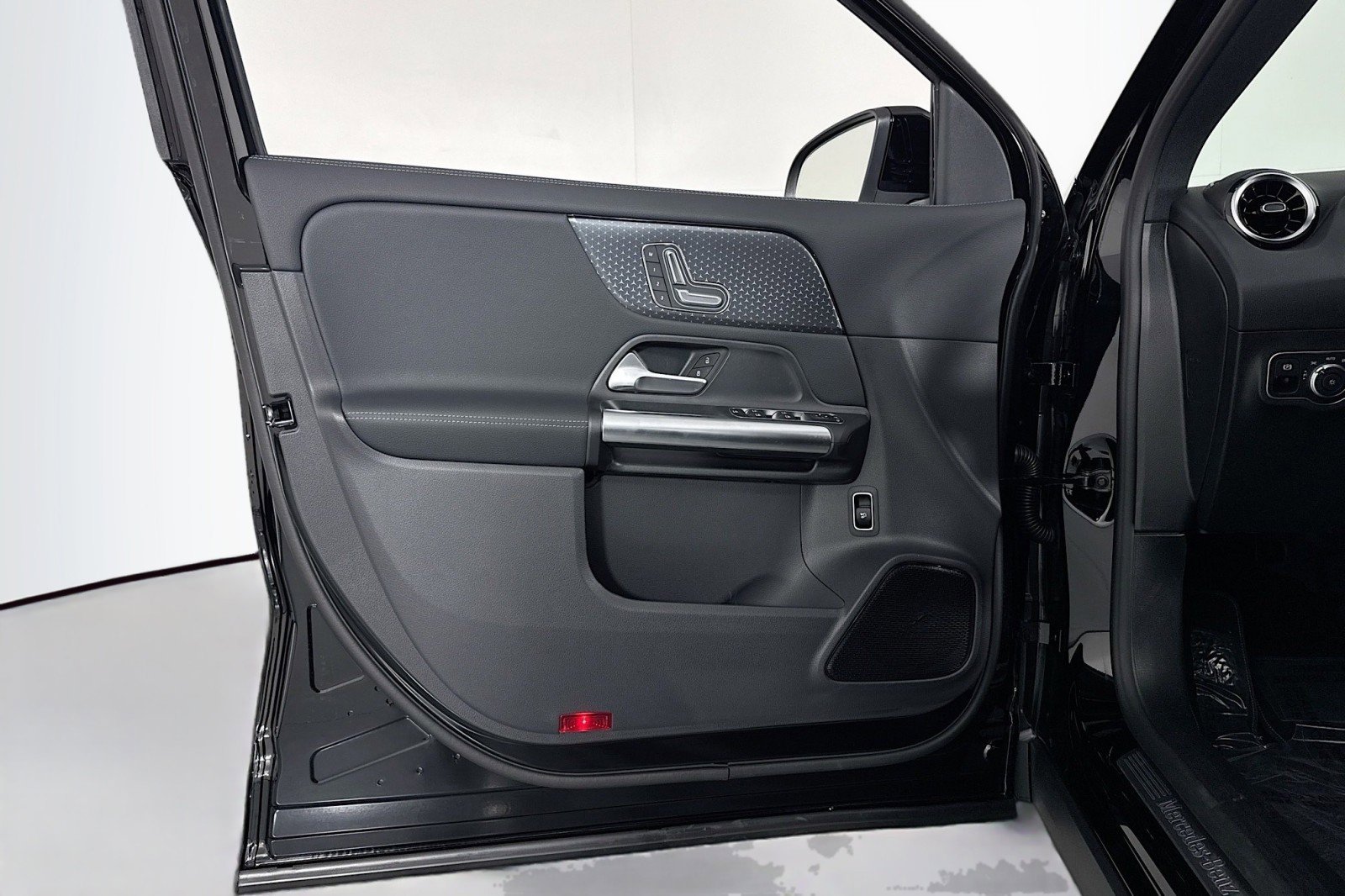 Certified 2026 Mercedes-Benz GLA 250 image 20