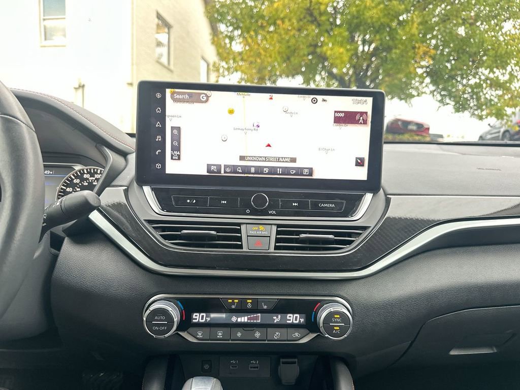 Used 2024 Nissan Altima 2.0 SR image 24