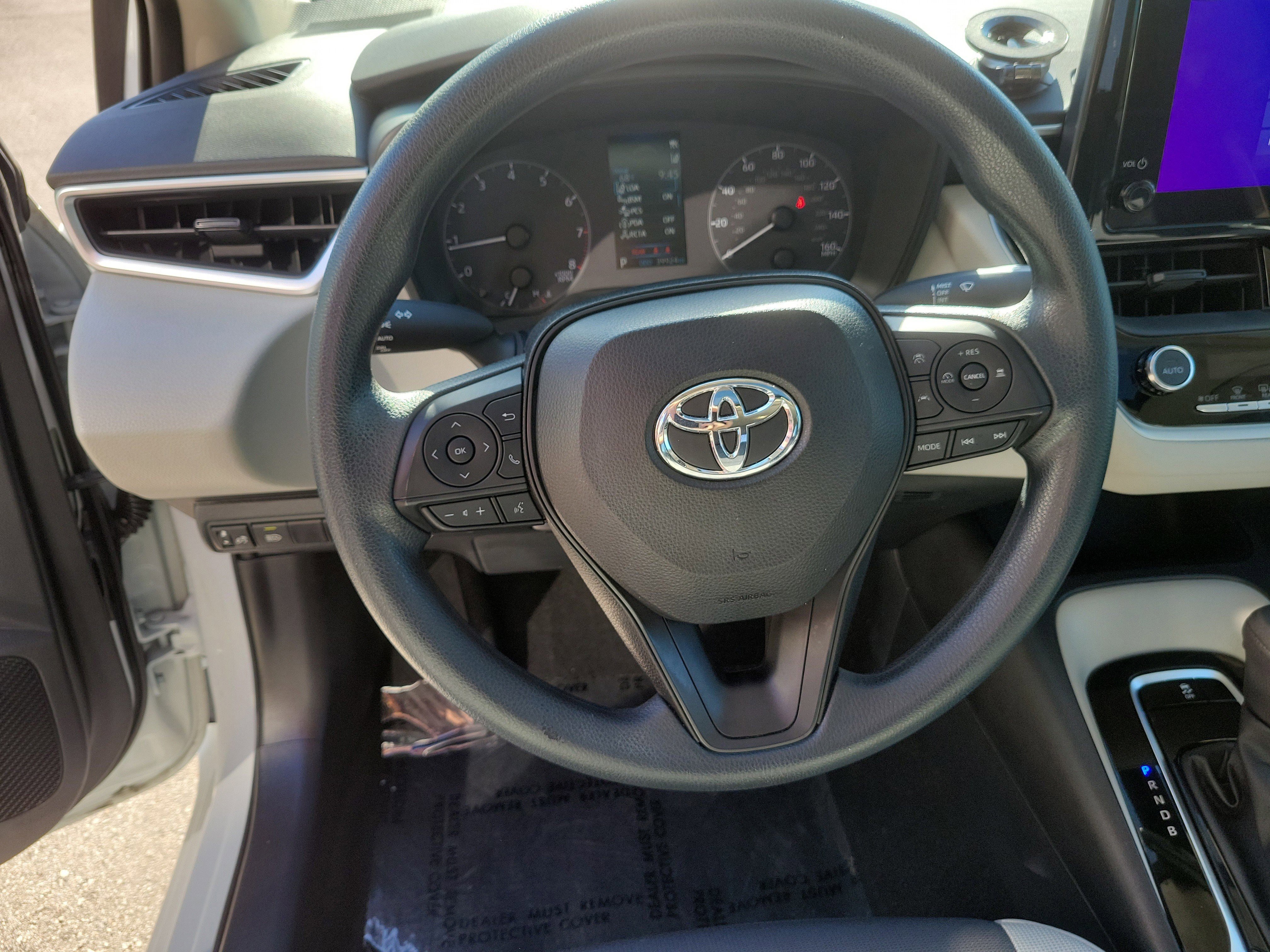 Used 2023 Toyota Corolla LE w/ LE Premium Package image 25