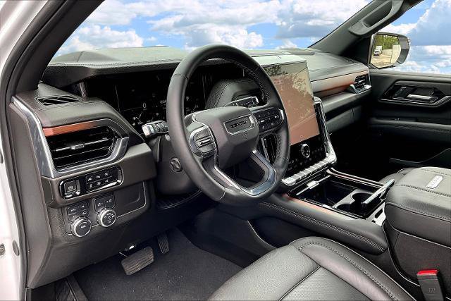 Used 2025 GMC Yukon XL Denali image 17