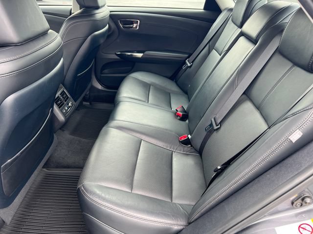 Used 2018 Toyota Avalon Limited w/ All Weather Liner Package FWD image 23