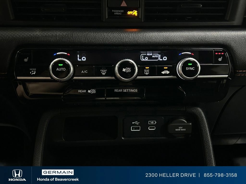 Used 2025 Honda Pilot Sport image 24