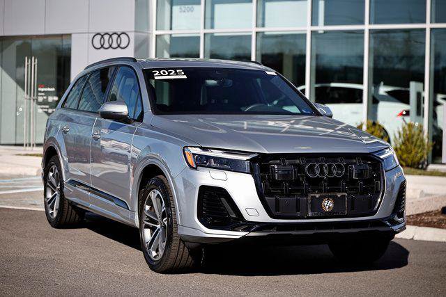Certified 2025 Audi Q7 2.0T Premium Plus w/ Premium Plus Package image 2