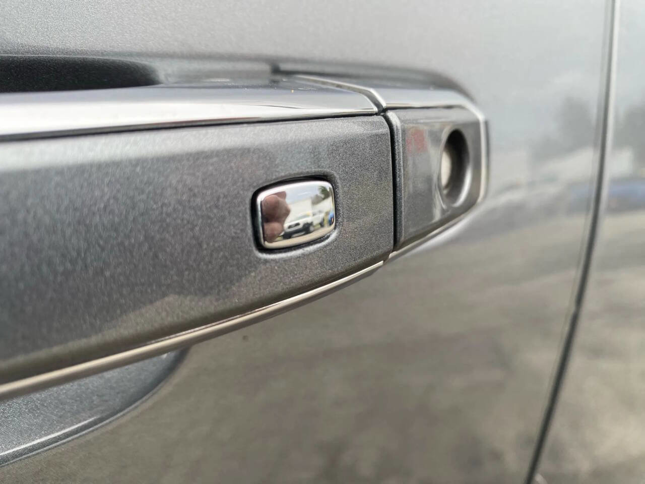 Used 2020 GMC Yukon XL Denali image 30