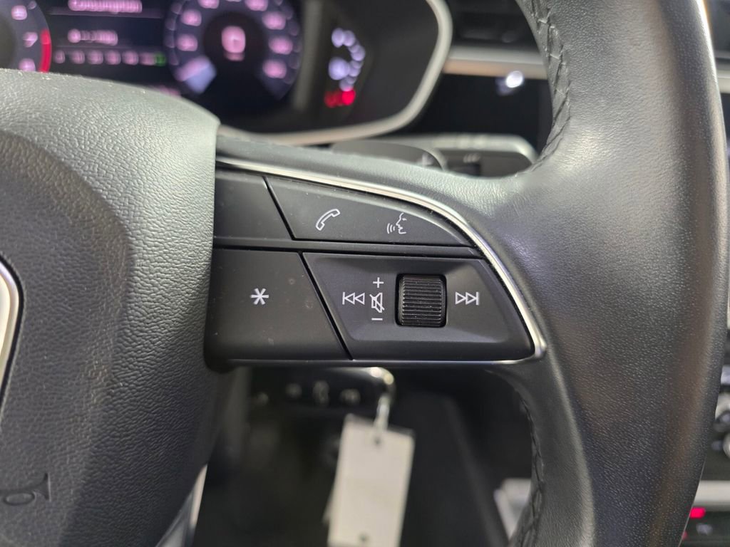 Used 2022 Audi Q3 2.0T Premium Plus w/ Premium Plus Package image 19