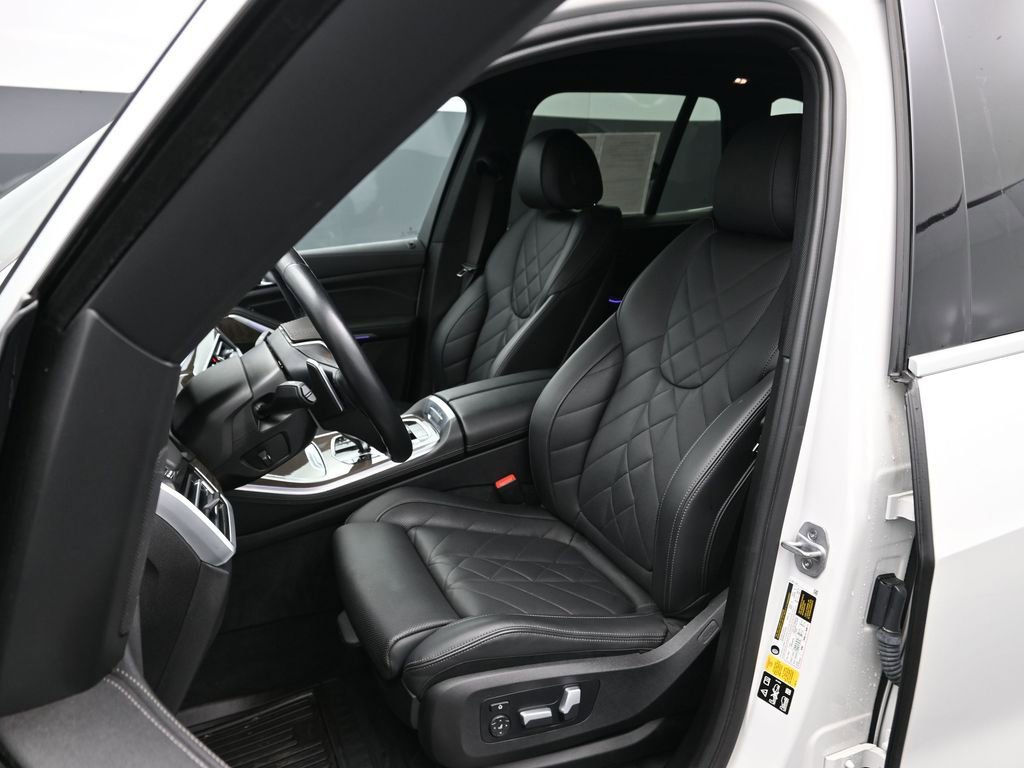 Used 2023 BMW X5 xDrive40i w/ Premium Package image 5