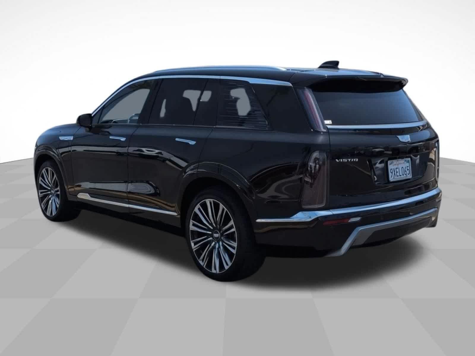 Used 2026 Cadillac Vistiq Premium Luxury AWD/4WD image 7