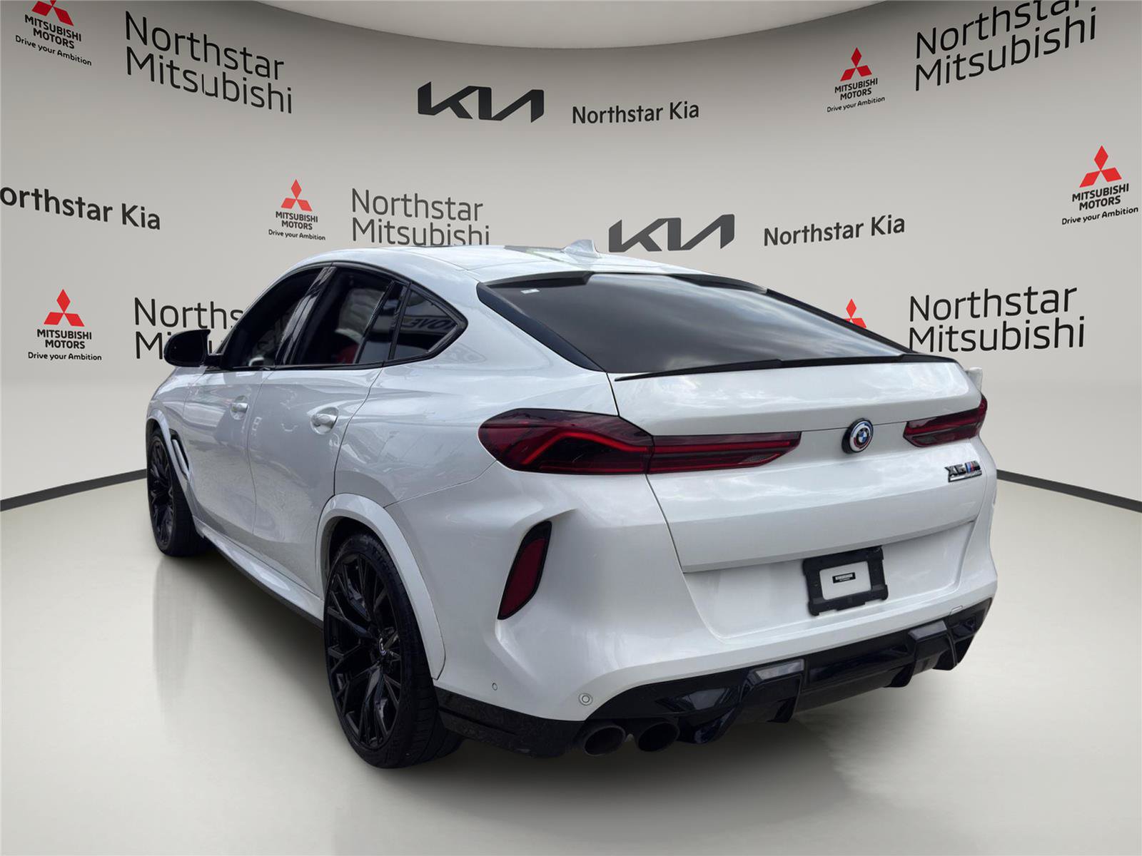 Used 2022 BMW X6 M w/ Competition Package AWD/4WD image 2