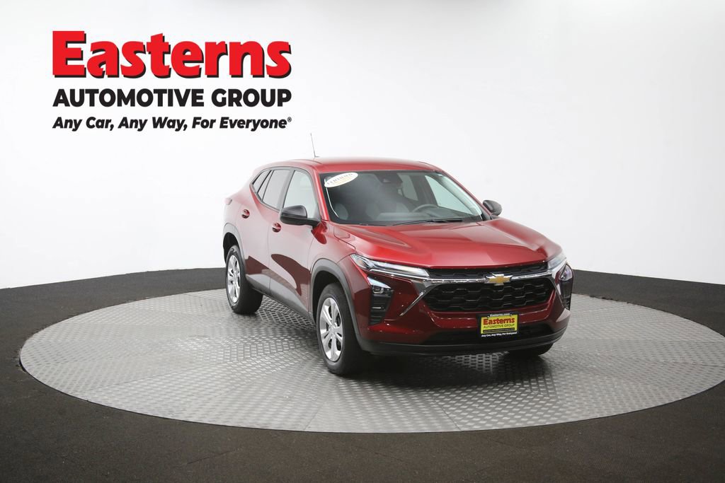 Used 2024 Chevrolet Trax LS FWD image 50