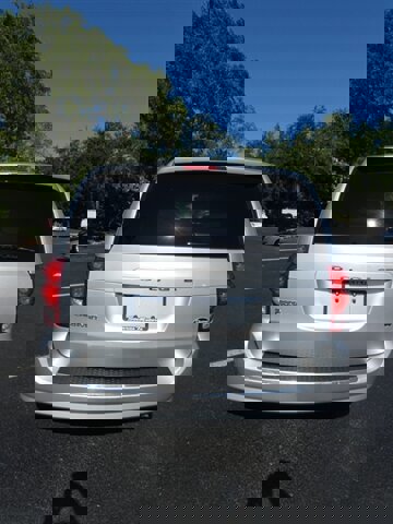 Used 2011 Dodge Grand Caravan Mainstreet w/ PWR Convenience Group FWD image 12