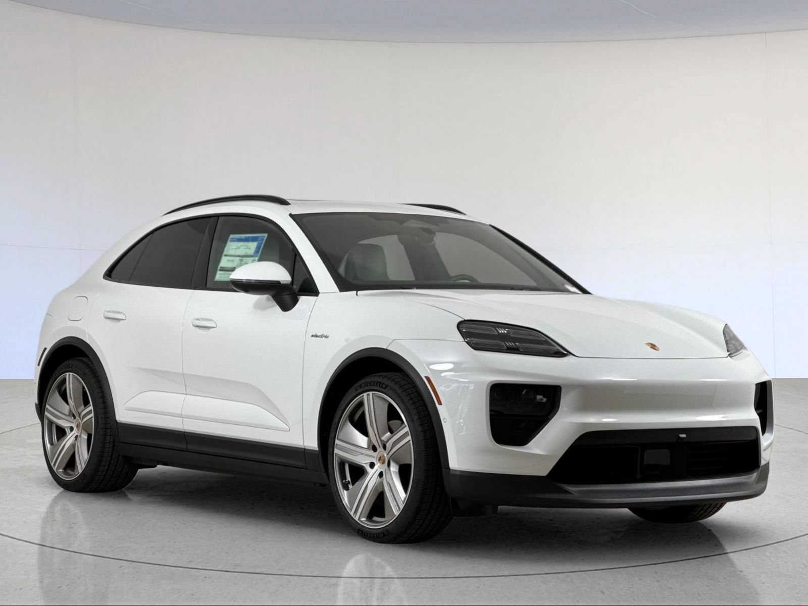 New 2026 Porsche Macan 4 Electric AWD/4WD image 10