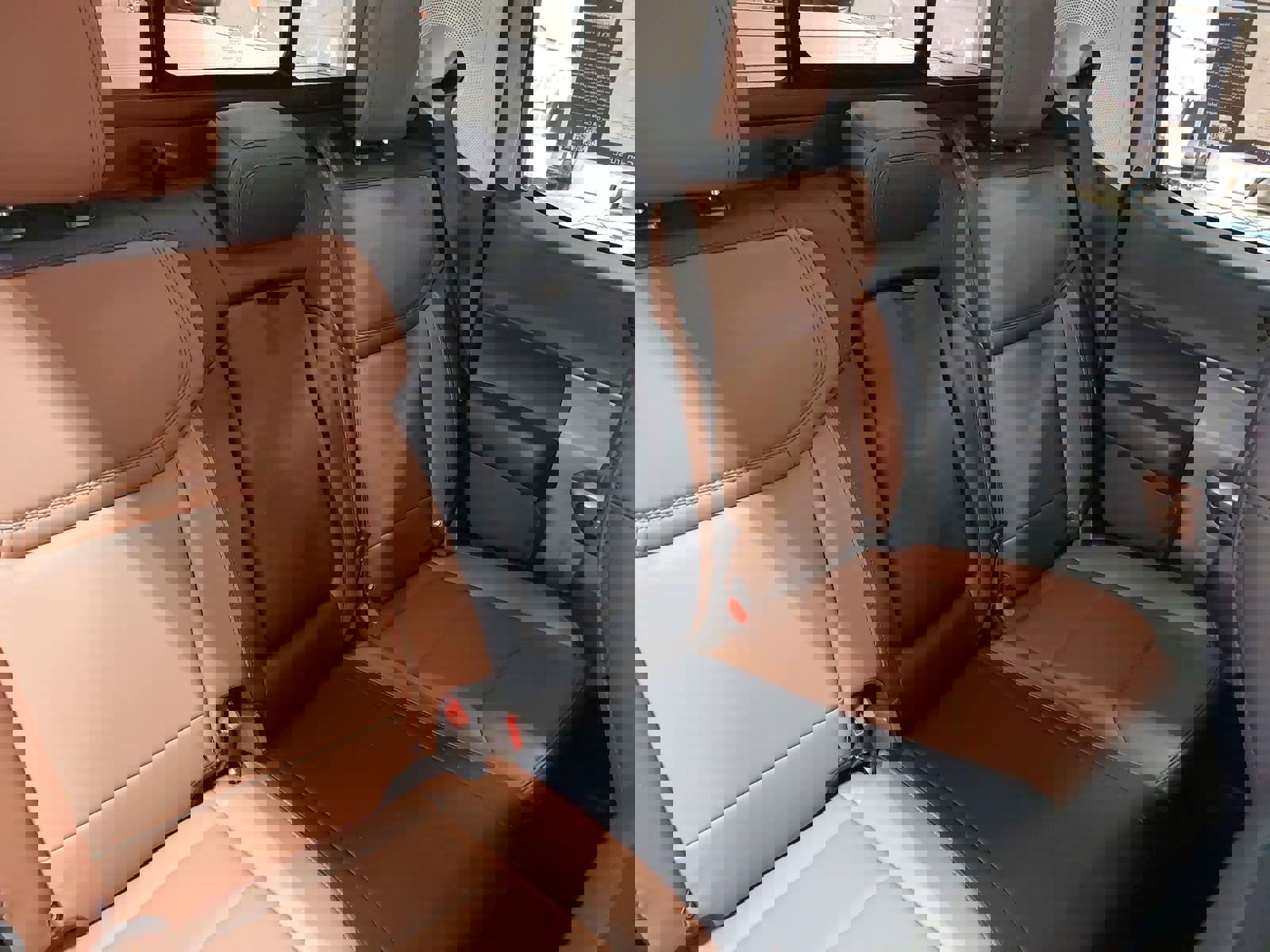 Used 2024 Ford Maverick Lariat image 12