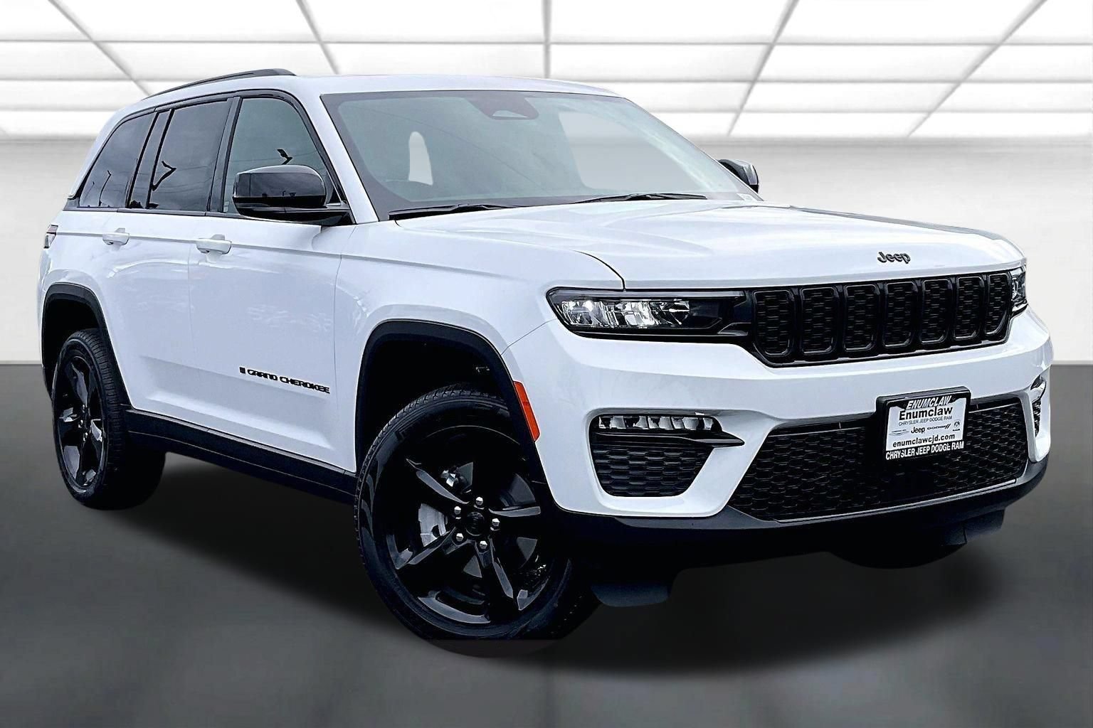 New 2025 Jeep Grand Cherokee Limited w/ Black Appearance Package