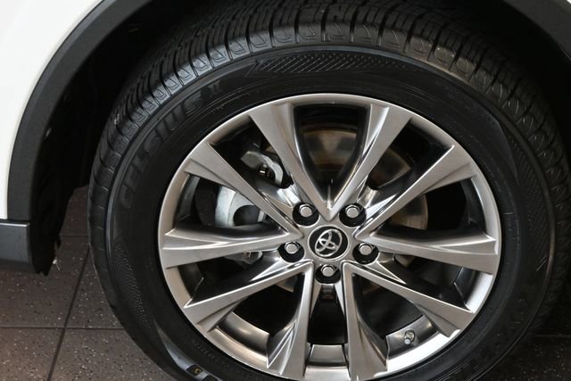 Certified 2018 Toyota RAV4 Limited image 11